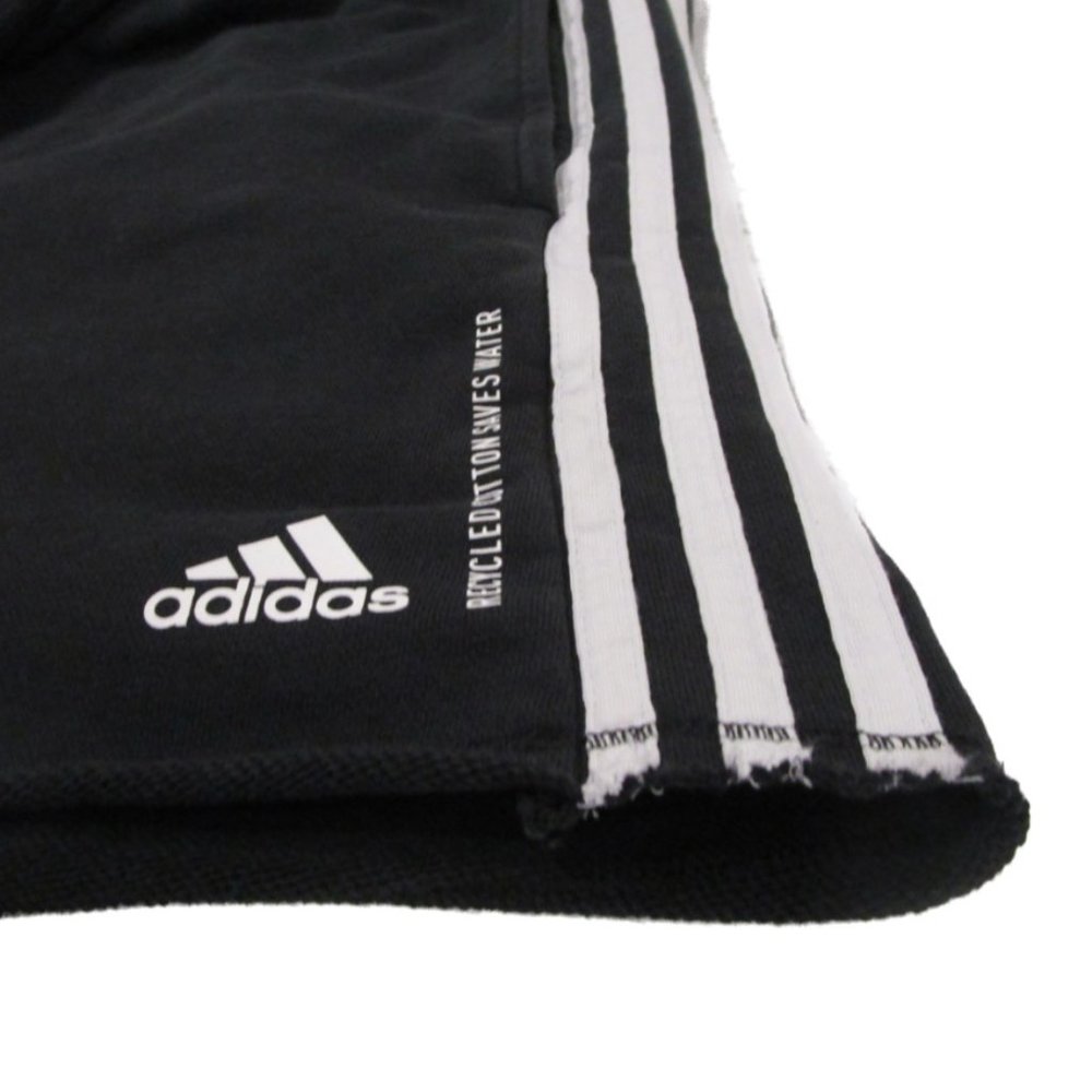 BLACK AND WHITE ADIDAS COMFY SHORTS